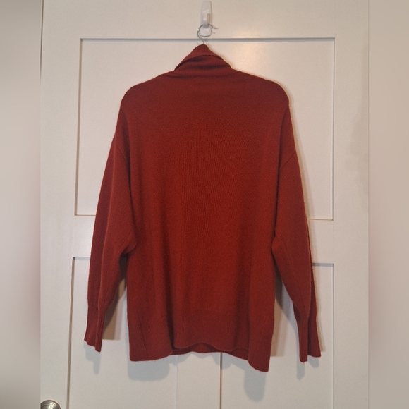 Aritzia Babaton Cashmere 100% Turtleneck Sweater Oversized Burnt Orange Medium - Picture 8 of 12